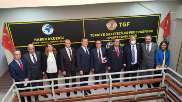 Le président du TDP, Mustafa Sarıgül, a visité TİNGADER